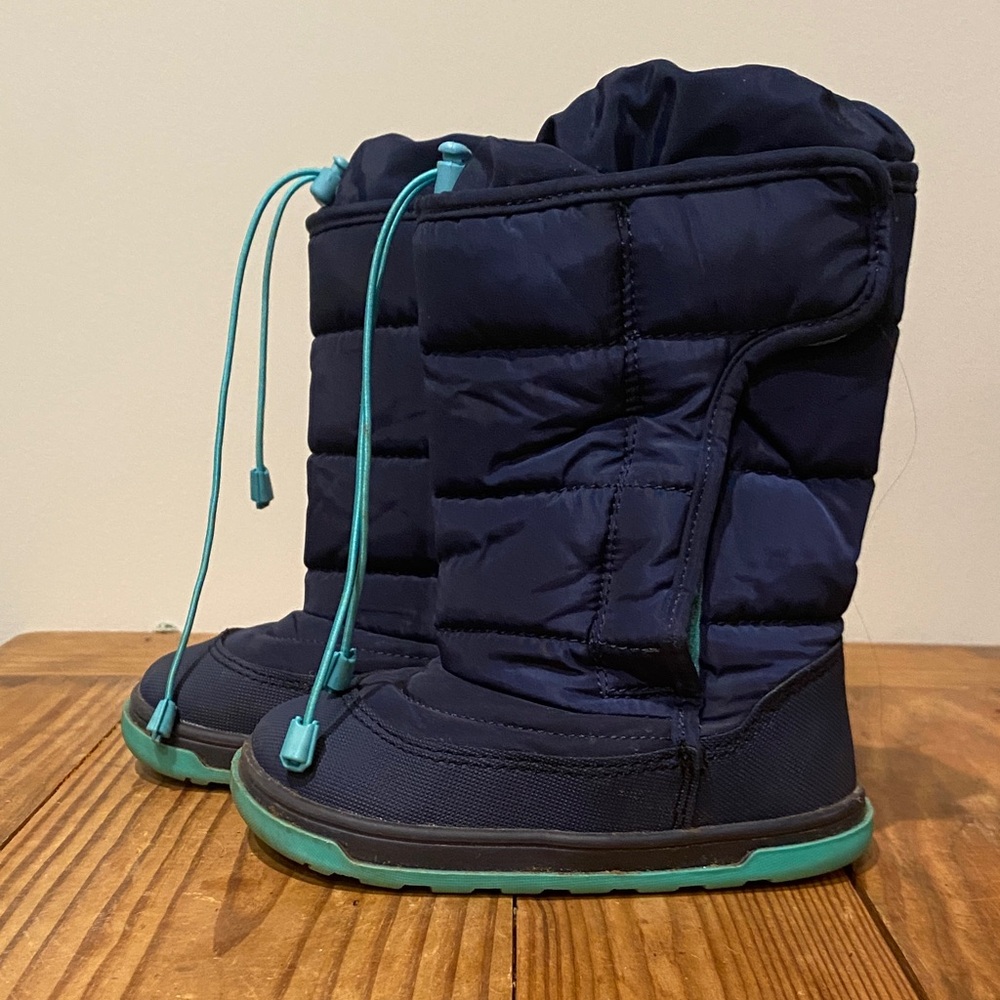 Kids Navy Winter Boots with Teal Trim